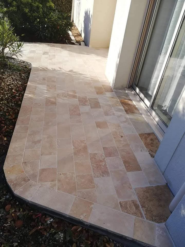 Carrelage extérieur grand format