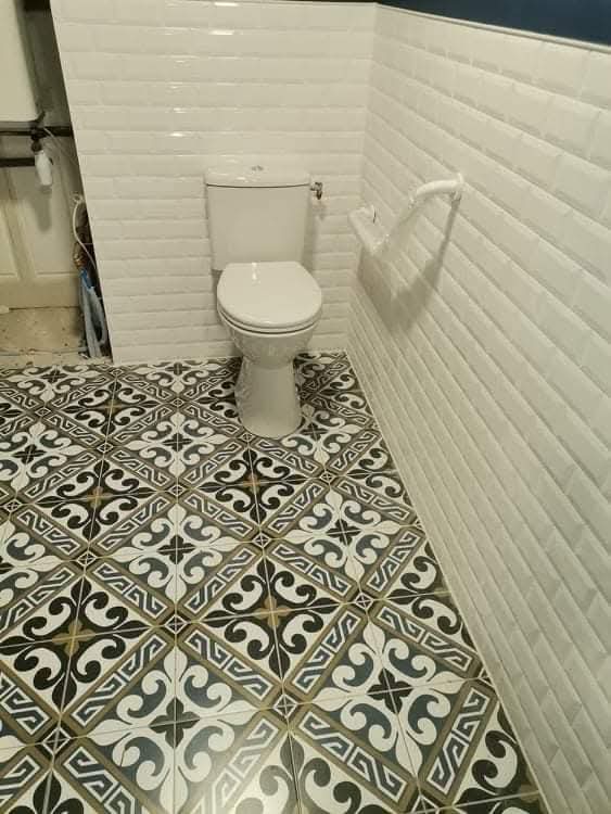 Carrelage et faïence pour toilettes